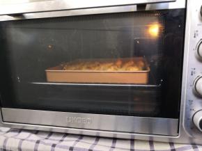 发酵至二倍大小时烤箱预热180度 十分钟 ，入烤箱烤二十分钟，注意上色必要时加盖锡纸