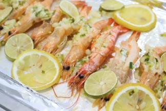 结束提示音响后，拿出烤盘