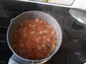 最后加入适量胡椒粉（我比较喜欢十三香，这一步可有可无）。