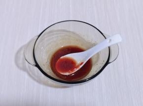 搅拌均匀，放旁边备用！



1