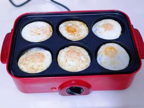 翻一面再煎1分钟即可出锅！