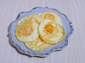 做好的荷包蛋，放旁边备用！