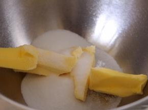 加入细砂糖