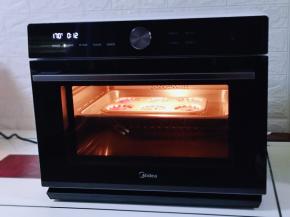 入“美的 X6-348E微蒸烤一体机”将烤盘放中层170度烤15分钟，具体温度及时间请根据自家烤箱性能另定！