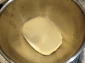 重复一次上述操作后放入面盆内。