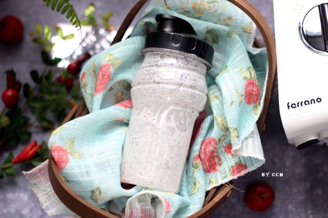 黑芝麻坚果能量饮---深秋必备