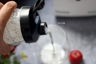 倒在杯子里也很方便哒