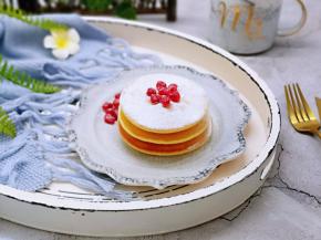 筛上一层糖粉！