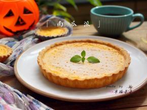 出炉后表面撒糖粉装饰即可