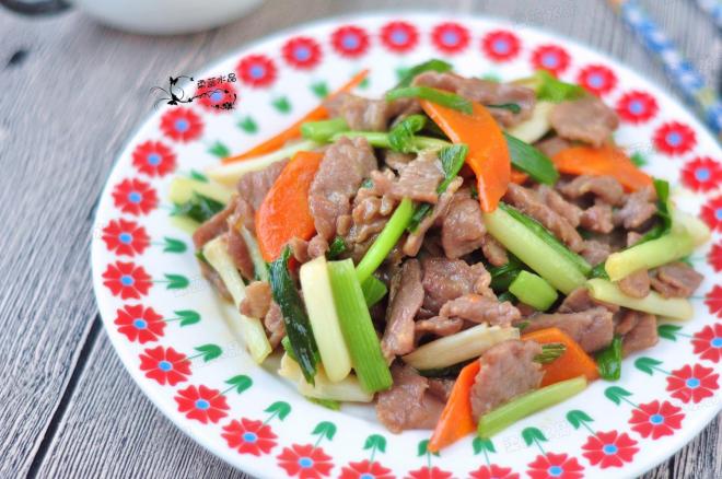 蒜苗炒牛肉
