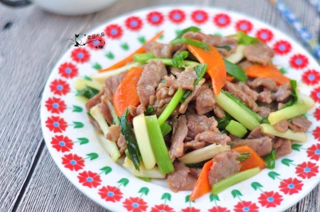 蒜苗炒牛肉