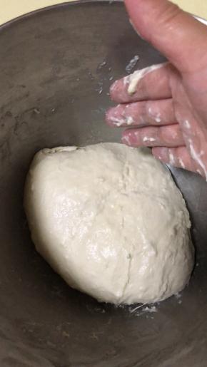 折叠四到六次  感觉表面光滑有张力