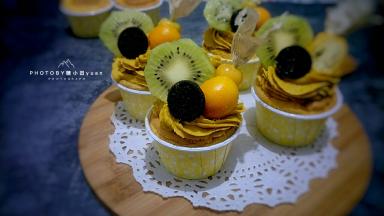 南瓜水果迷你纸杯蛋糕完成