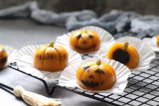 画出万圣节南瓜的脸就可以啦