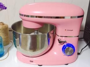 开启厨师机3档进行和面，揉成面团