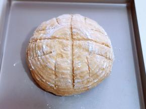 再割出自己喜欢的花纹即可，建议花纹割的不要太近，更不要太深，那样不好看。