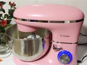 开启厨师机3档和面程序进行和面