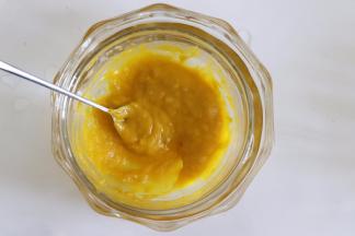 隔热水保温放置待用。