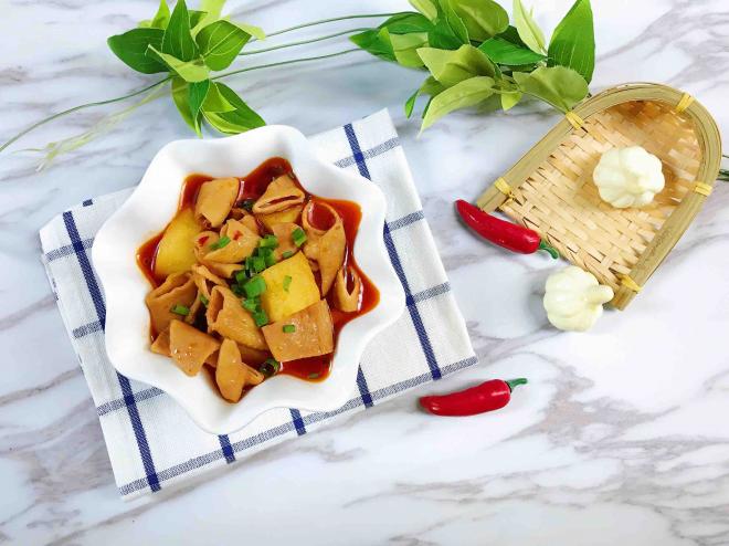 川香土豆烧肥肠