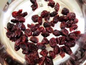 蔓越莓干称量备好