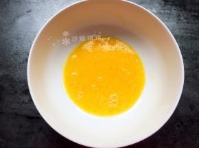 加入水或牛奶拌匀。