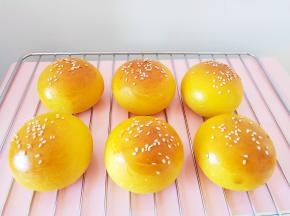 自然光下金灿灿的，更漂亮。