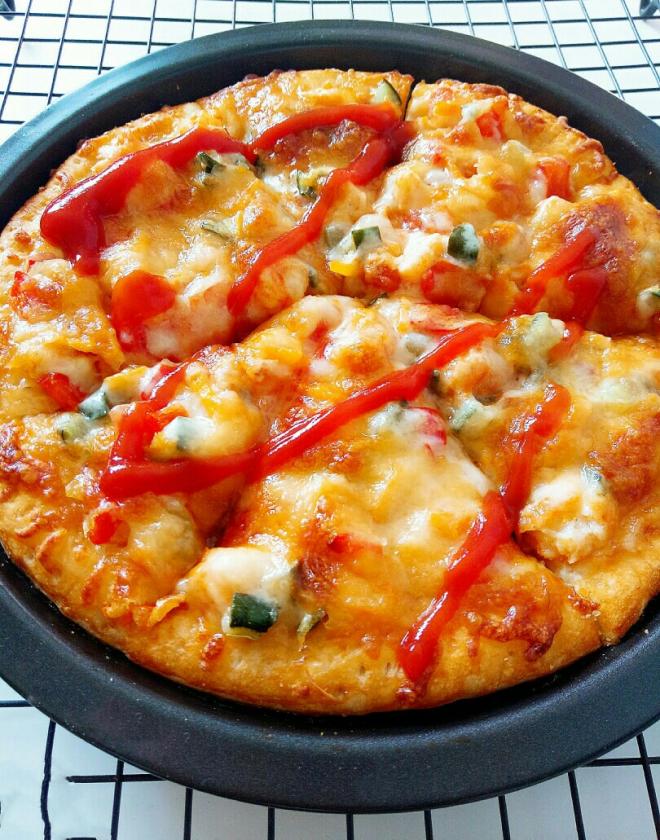 美味的海鲜时蔬披萨，烘焙小白也能驾驭