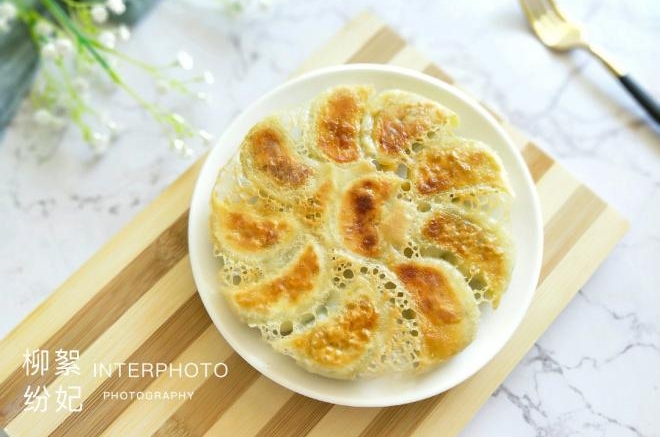 脆皮韭菜香～冰花煎饺