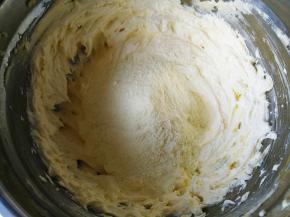 筛入奶粉和玉米淀粉