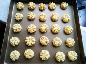 上色均匀后即可出炉冷却