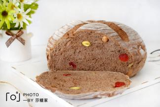 将烤箱上下管200度预热10分钟后，放入中层200度烤10分钟，转180度烤15分钟。