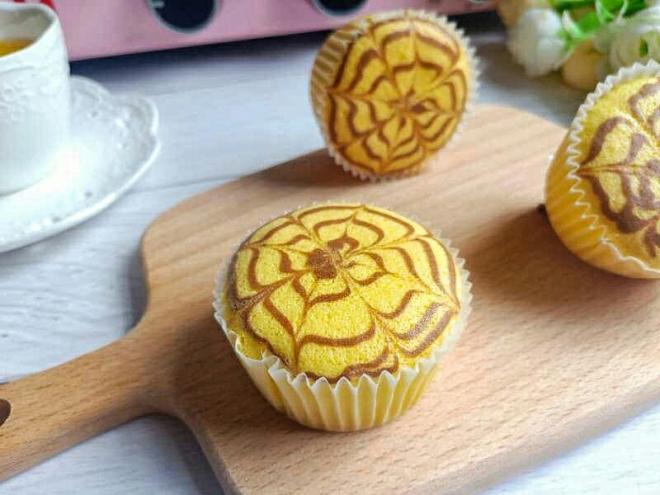 拉花纸杯蛋糕--超详细版
