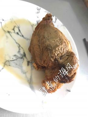 卤好捞出凉凉备用。
