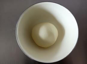 6.将面团放到温暖的地方进行一发
