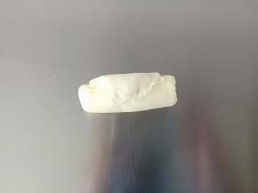 12.卷起来，收口捏紧
