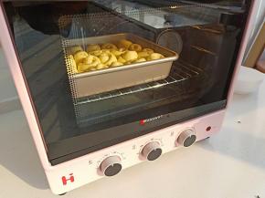 18. 放入烤箱180度烤20分钟左右
