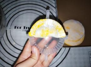 一个漂亮的饺子就出来了
