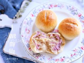 掰开一个，超级拉丝，口感很丰富。