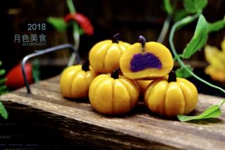 黄黄的外表，搭配上紫薯的一抹紫，真的是美呆了。