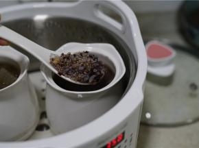 藜麦黑米粥，看着不错吧。