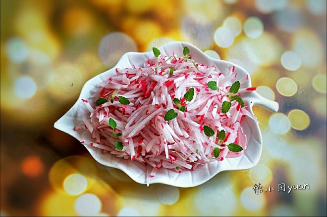 糖拌红皮水萝卜