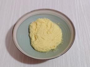 用硅胶铲翻拌均匀，至无干粉！