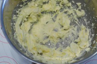 打蛋器低速打蓬松