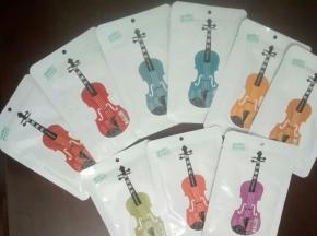 烧烤10分钟左右取出，翻面刷蜂蜜，再次 放入烤箱烤。