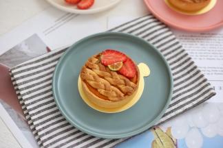 出炉，底部非常酥脆，馅很香很软，入口即化，真的非常好吃！您也来试试吧，欢迎留言和馋猫交流您的烘焙经验哦~