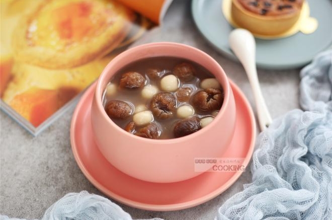 桂圆红豆糯米圆子羹