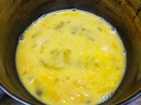 其间打发好鸡蛋