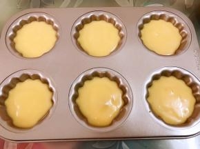 再用面糊覆盖至7分满