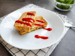 外脆内嫩，喜欢三明治的宝宝们一定不要错过
