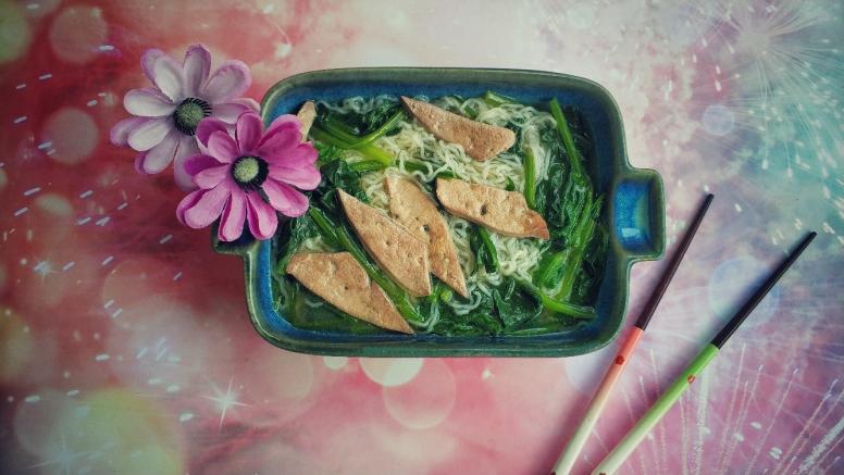 猪肝菠菜粉丝汤